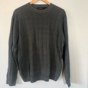 Axcess Knit Grey Sweater Size L